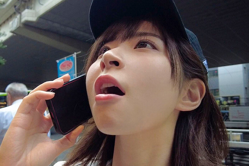 ザーメンを口に入れたまま通話